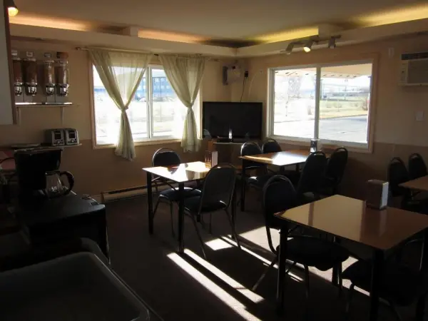 Traveller's Inn 8